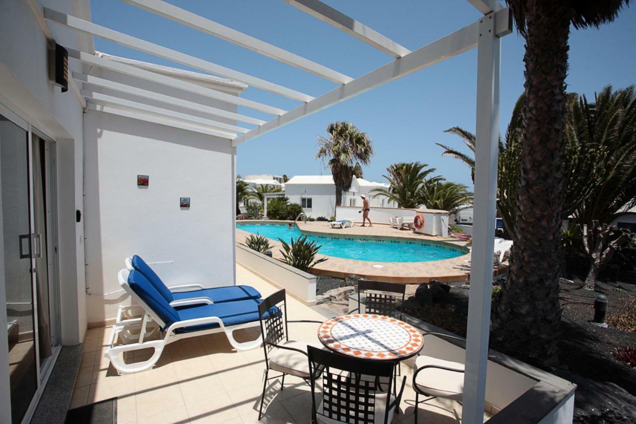 Charco Del Palo Bungalows Bagian luar foto