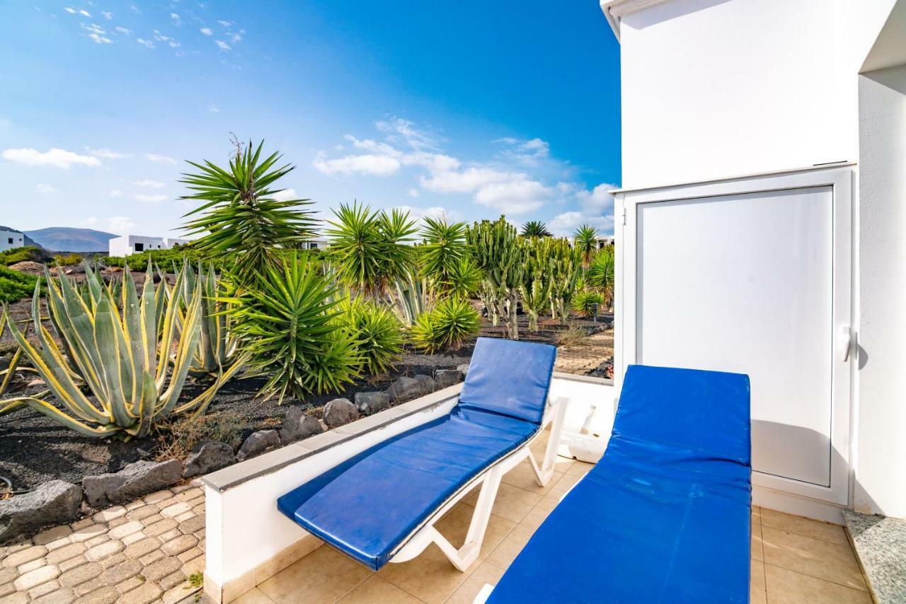 Charco Del Palo Bungalows Bagian luar foto