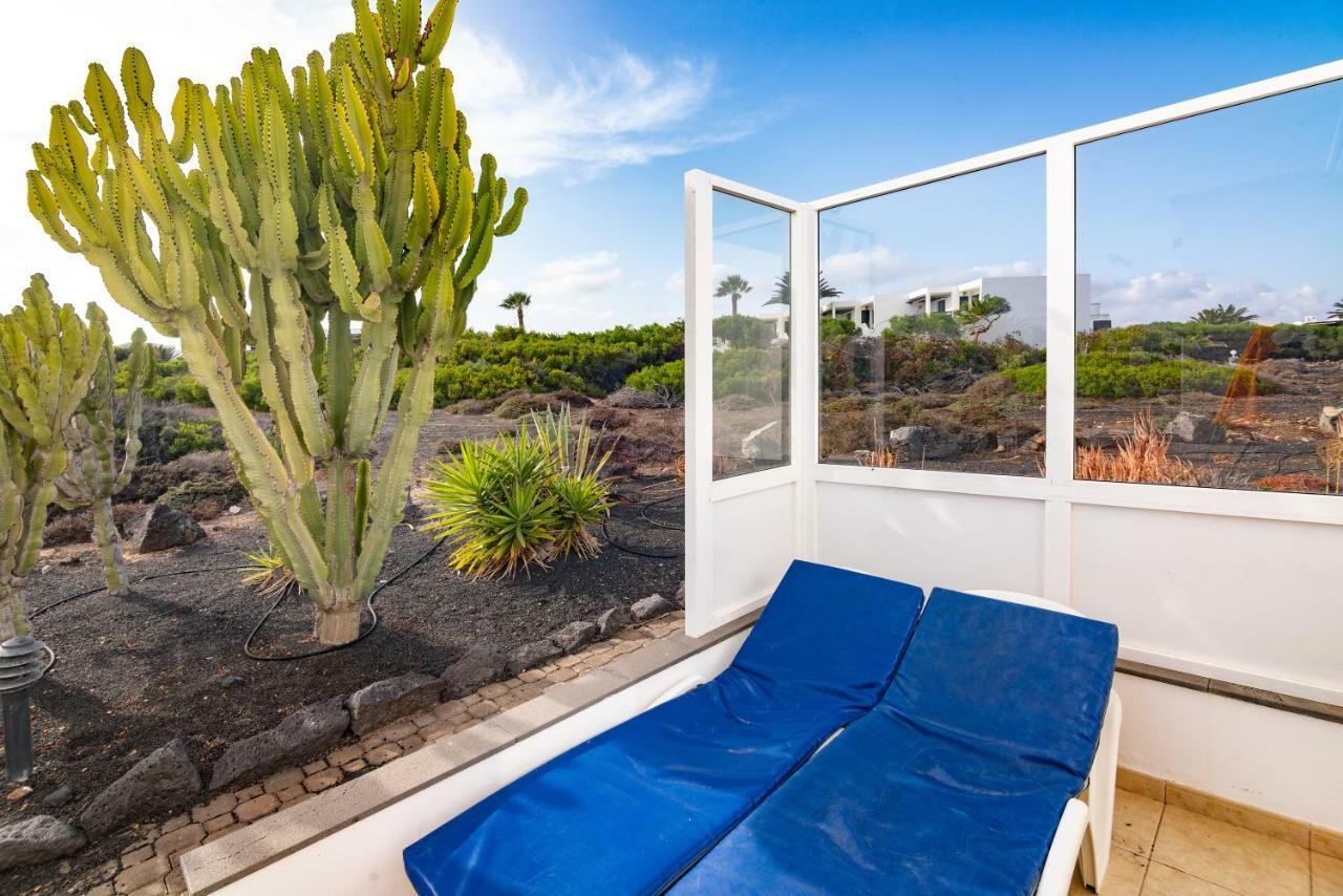 Charco Del Palo Bungalows Bagian luar foto