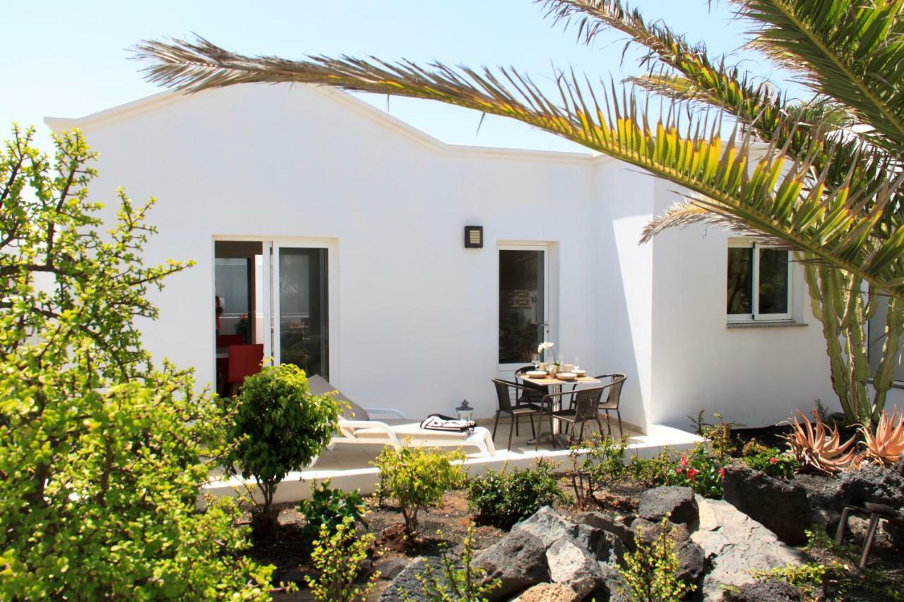 Charco Del Palo Bungalows Bagian luar foto